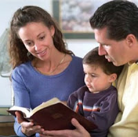 Citind in familie Biblia