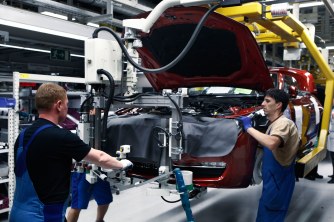 productie_bmw_seria_6_la_uzina_din_dingolfing_medium_1600x106711