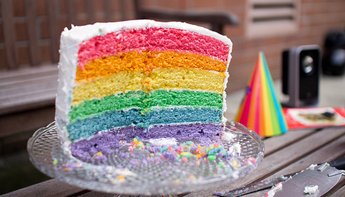 gay_rainbow_cake