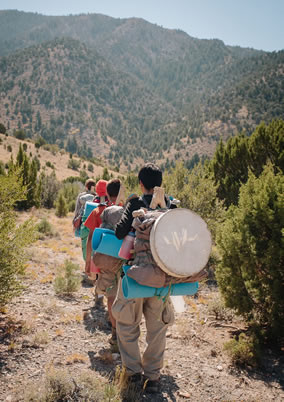 trail-hiking-electronic-addiction-program