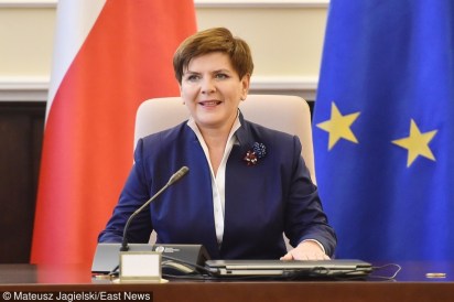 beata-szydlo-321931-GALLERY_BIG