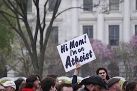 la_marsul_ratiunii_dawkins_ia_ridiculizat_pe_crestini_400